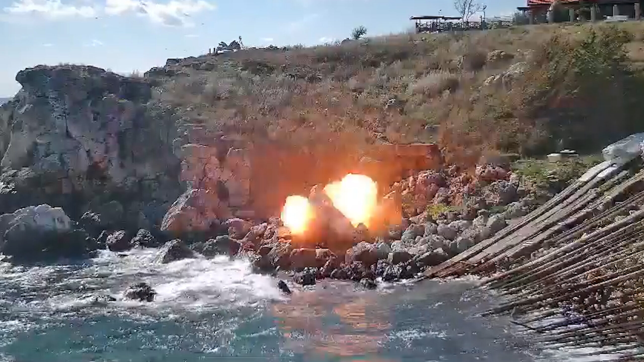 Кметът на Шабла: И преди войната сме намирали боеприпаси в морето