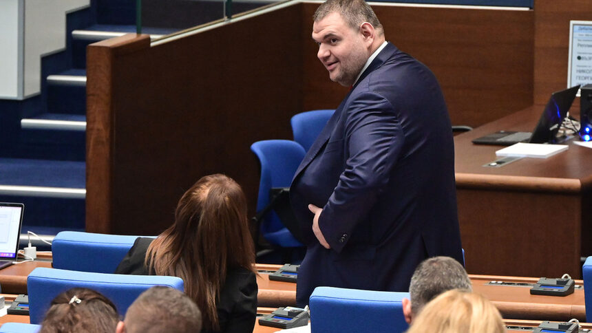 „Лукойл“ обещал да внесе 500 млн. лв. данъци, за да се запази дерогацията