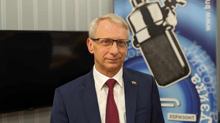 Николай Денков: Делян Пеевски играе театър. Не ми е началник никой от парламента